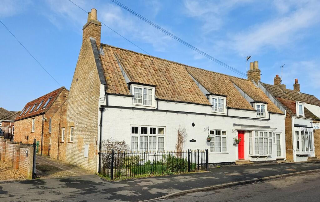 5-bed detached on Main Street, Yaxley, PE7, £450,000
