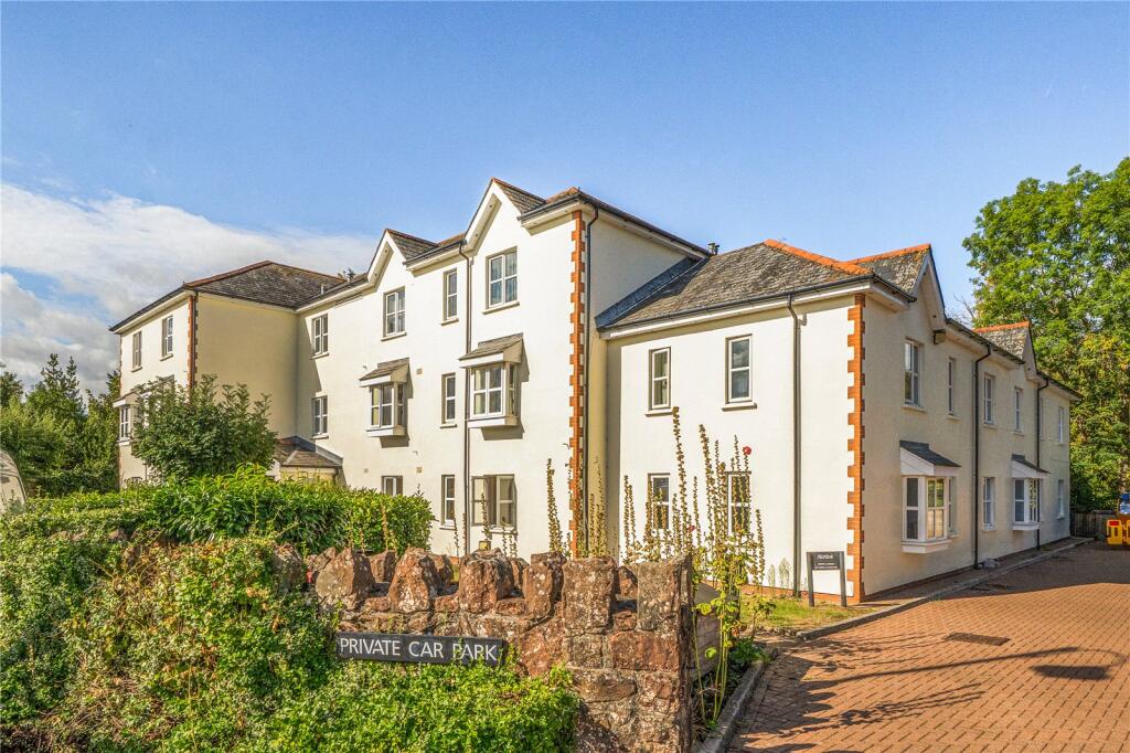 Apartment in Newport