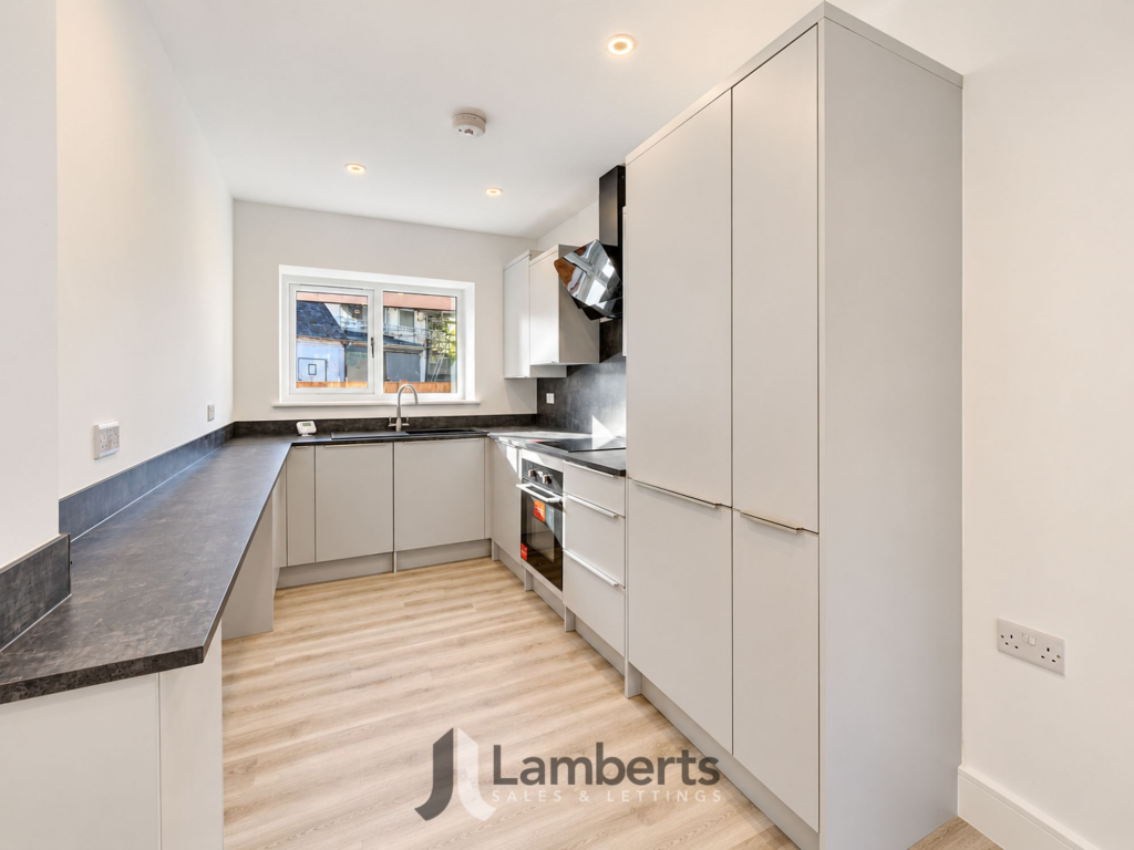Marlfield Lane, Lakeside, B98 photo 3