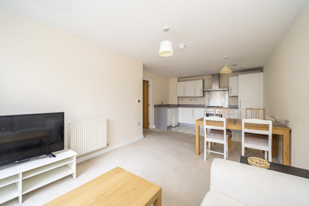 Apartment in London - View 3