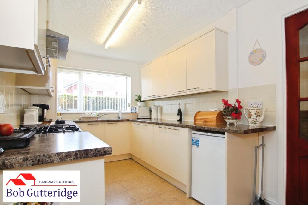 House in Stoke-on-Trent - View 4