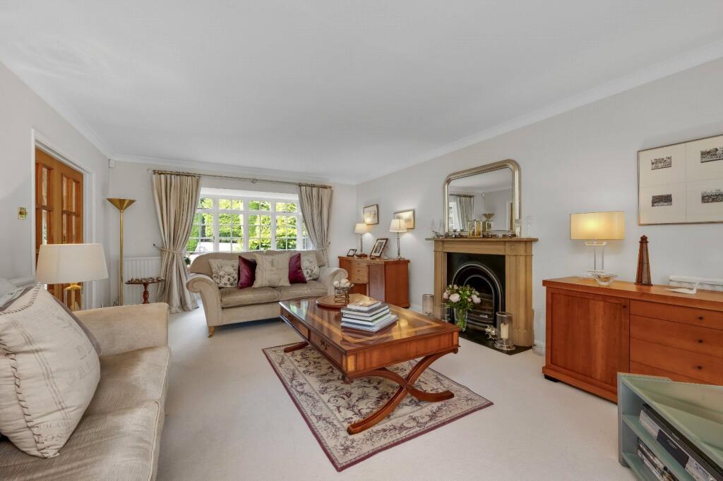 Meadway, Esher, Surrey, KT10 – pohled 4