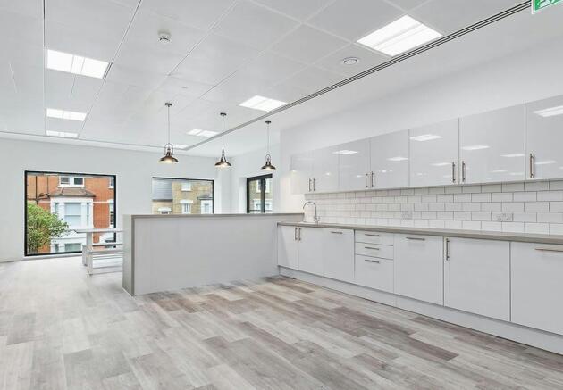 Kitchen 1.jpg