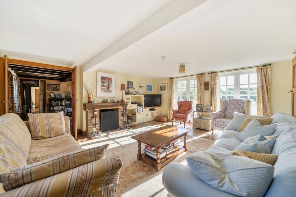 House in Winchester, Bishop's Waltham - More