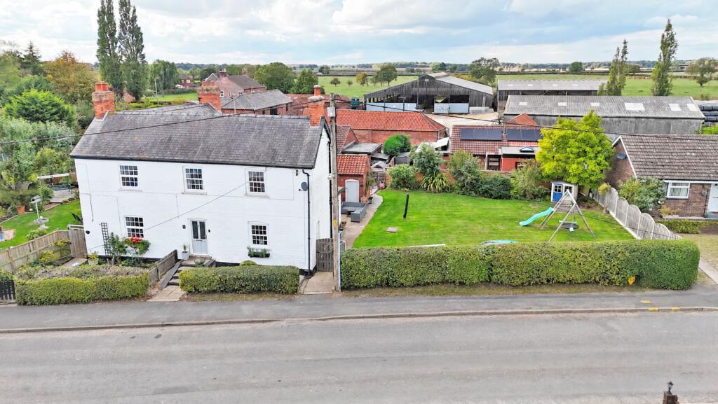 Main image of property: Middle Street, Corringham, DN21