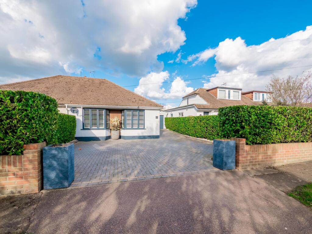 2-bed semi-detached on London Road, Rayleigh, SS6, £475,000