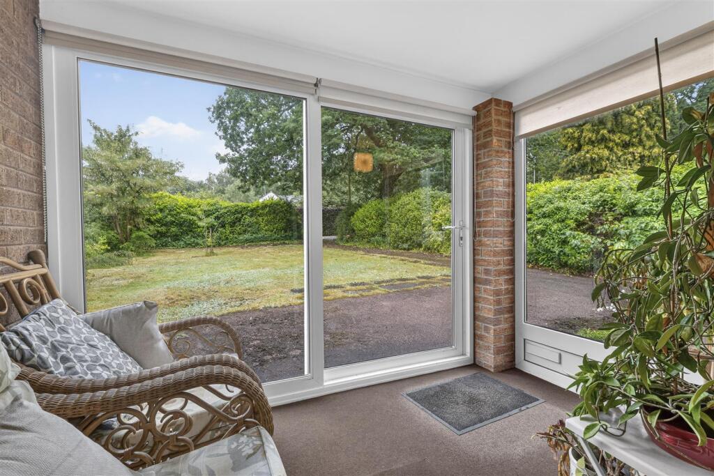 Lindhurst Lane, Mansfield - View 5