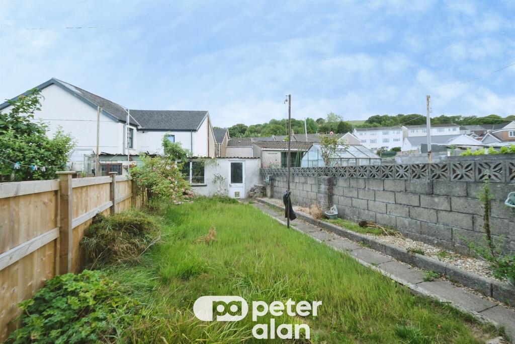 House in Cardiff, Llangynwyd Middle - View 3