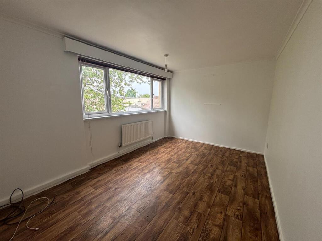 Apartment in Peterlee, County Durham - More