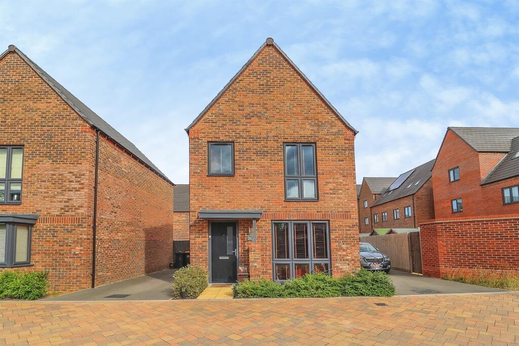 Main image of property: Hawthorn Lane, Houghton Regis, Dunstable