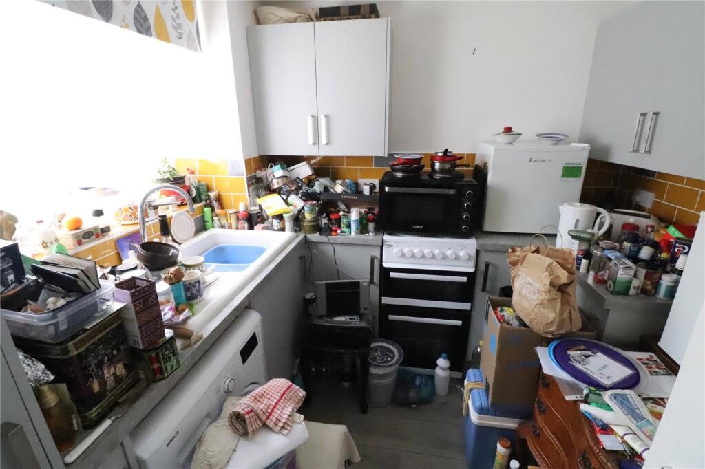 Apartment in London - View 5
