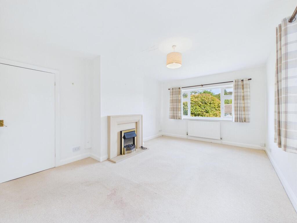 Wyedale Drive, Bakewell photo 3