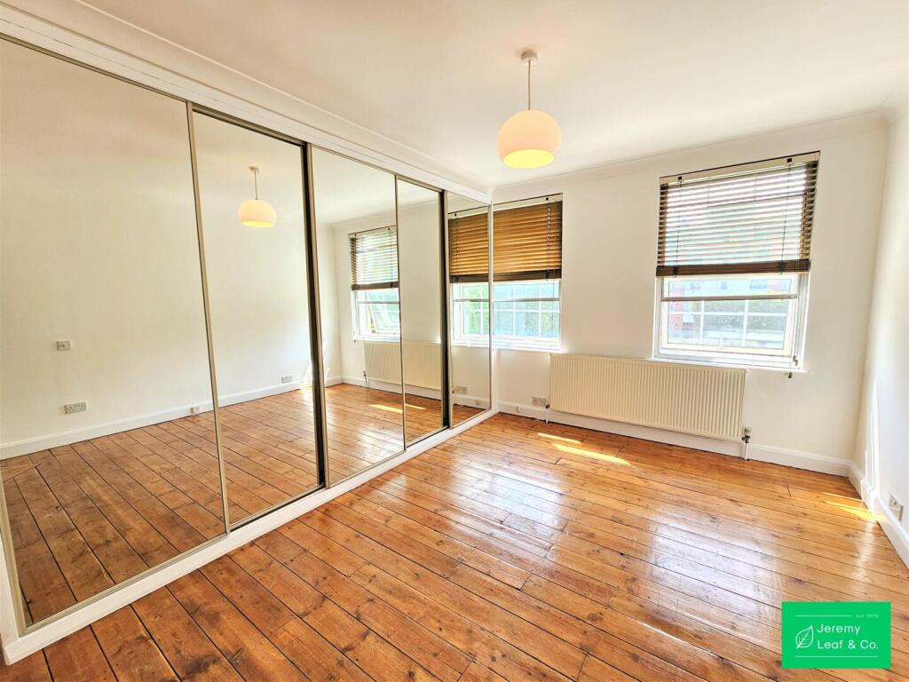 Apartment in London - View 2