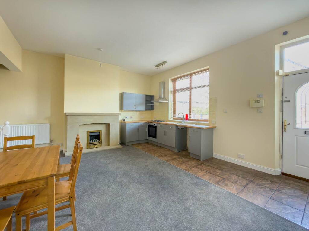 House in Kirklees, West Yorkshire - View 3