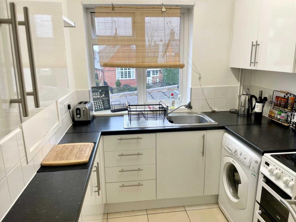 Apartment in Oxford - View 3
