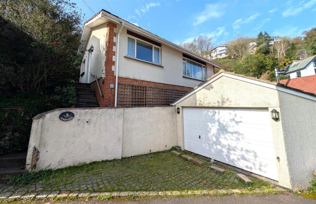 Main image of property: Dartmouth