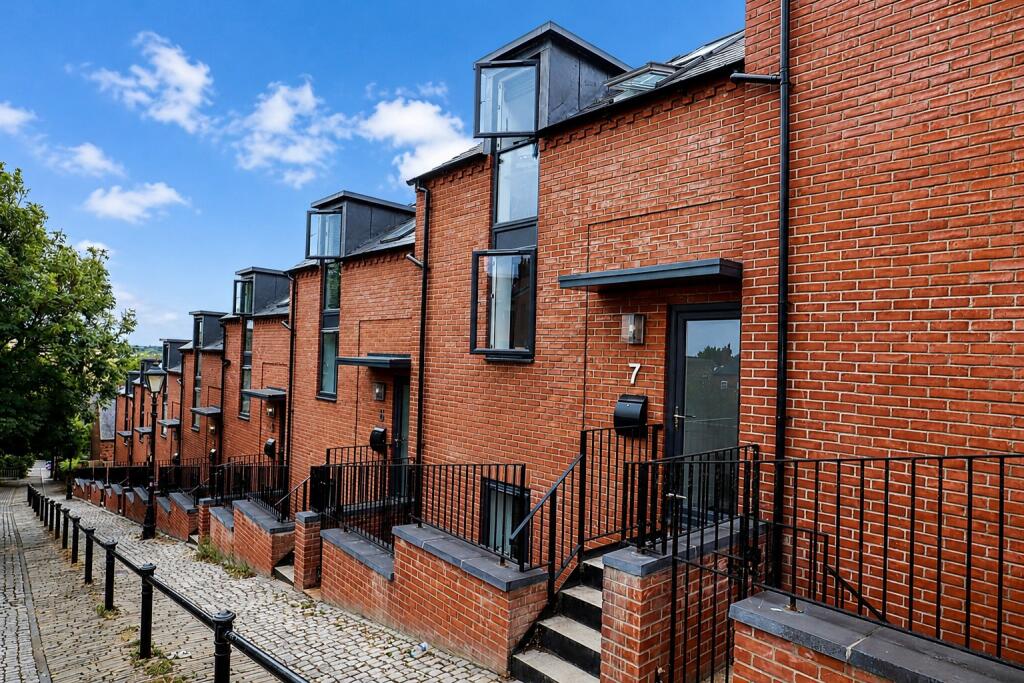 Main image of property: Motherby Hill, Lincoln, LN1