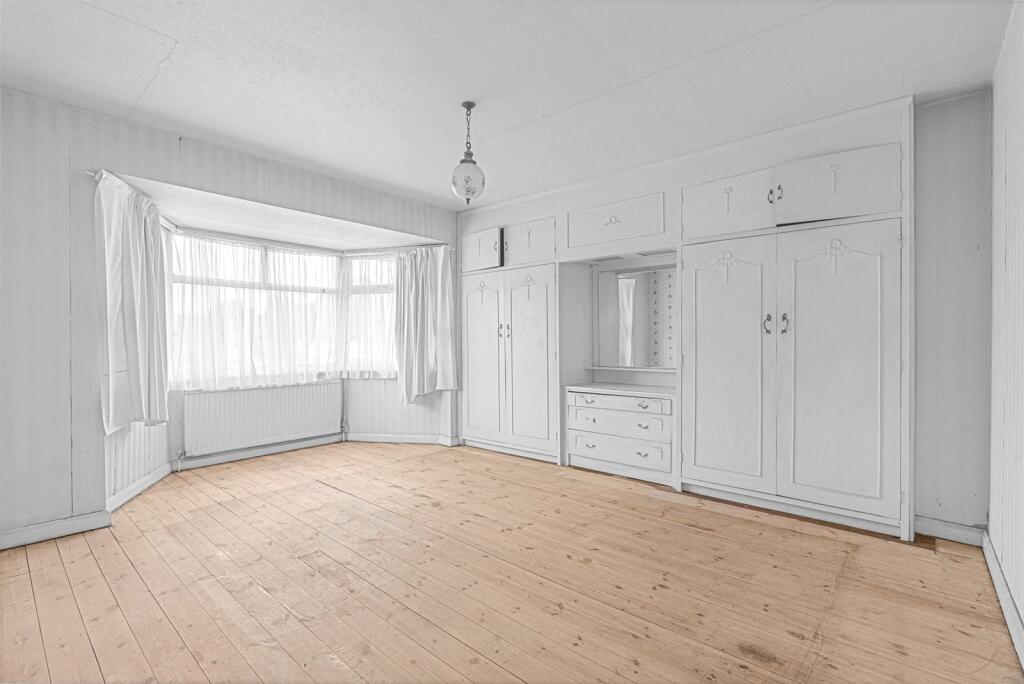 House in Watford, Cassiobury Estate, North Watford - View 5
