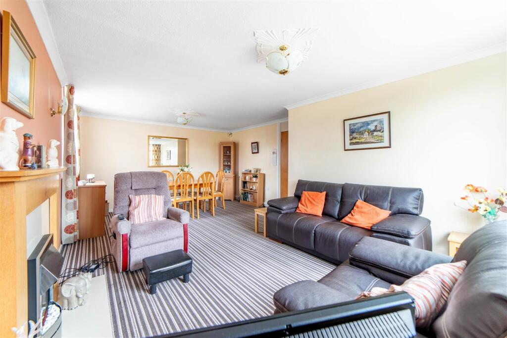 House in Newcastle upon Tyne - More