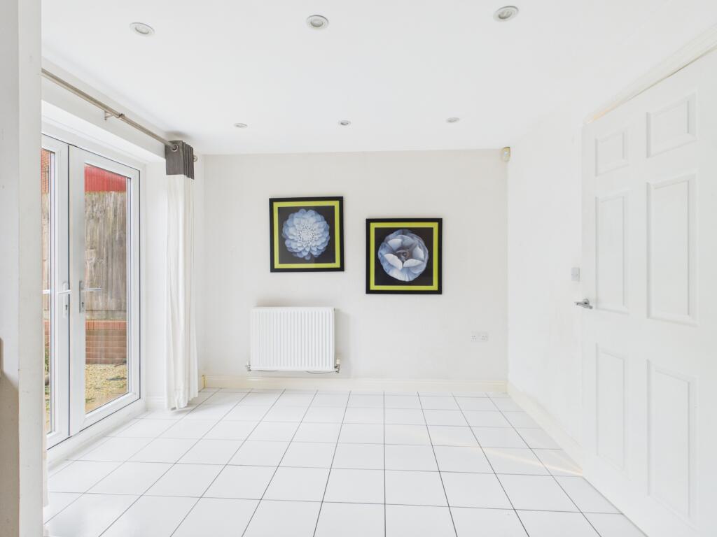 Appleton Drive, Basingstoke, RG24 - View 6