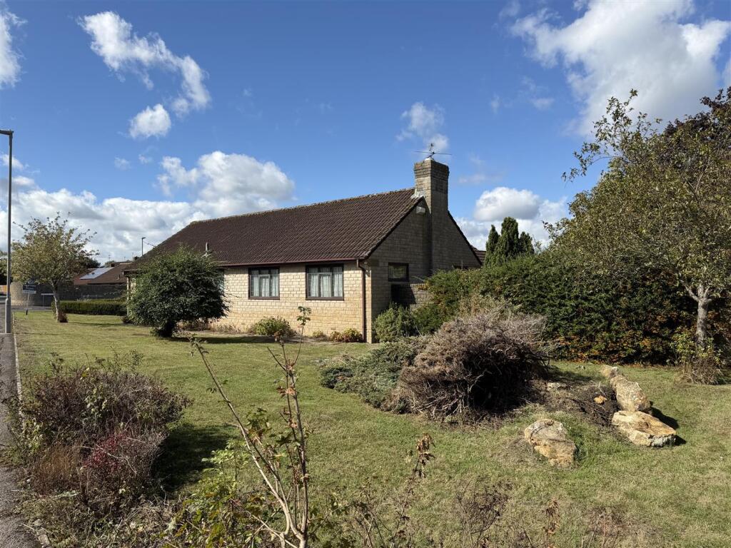 House in Salisbury - View 2