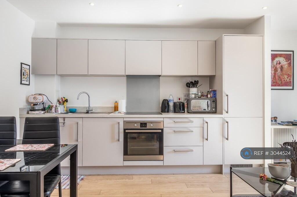 Main image of property: Waterside Way, London, N17