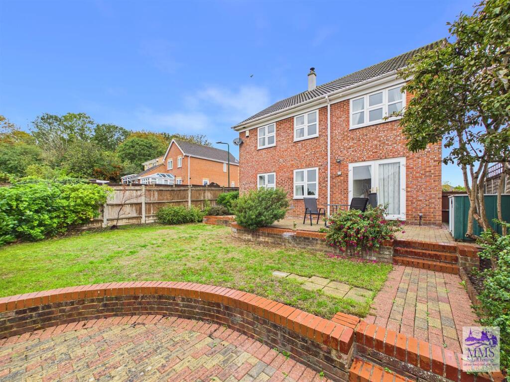 Merryfields, Strood, photo 4