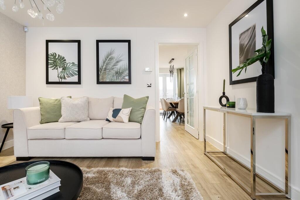 House in Northampton, Overstone - View 5