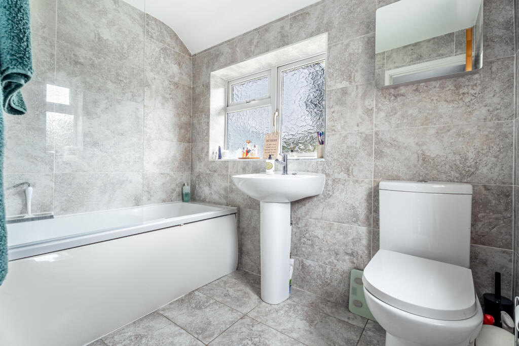 Additional image 17 of Molescroft, Harpenden, Hertfordshire, AL5