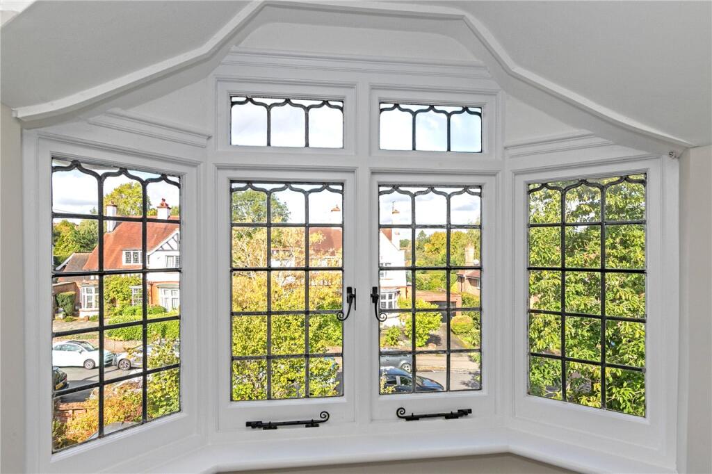 Additional image 9 of Kirkwick Avenue, Harpenden, Hertfordshire, AL5