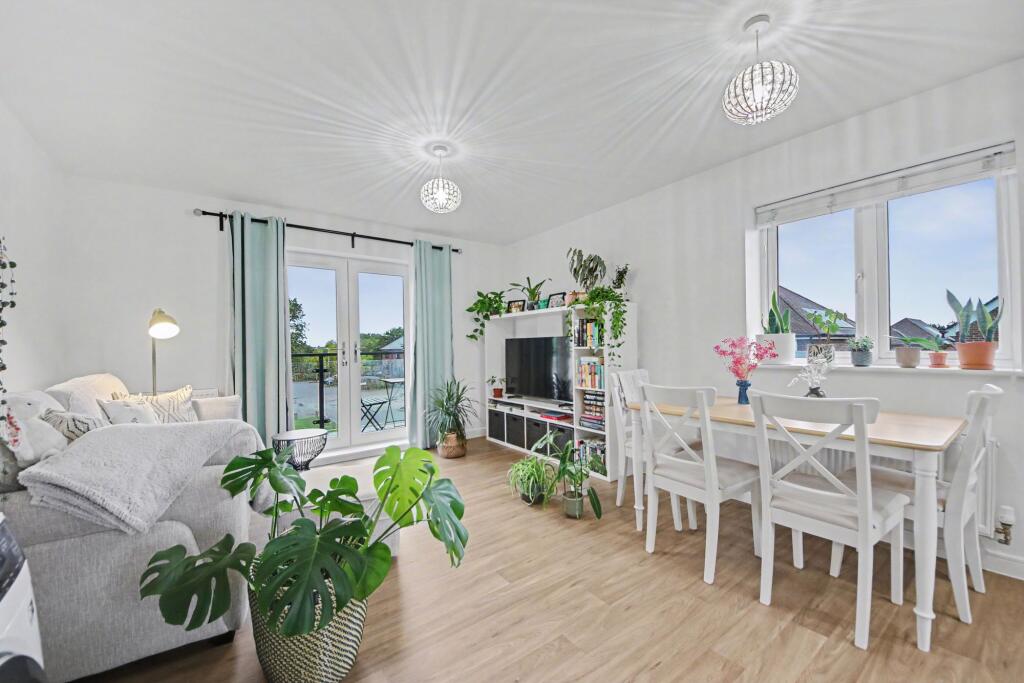 Apartment in Eastleigh, Netley Hill, Hedge End - View 4