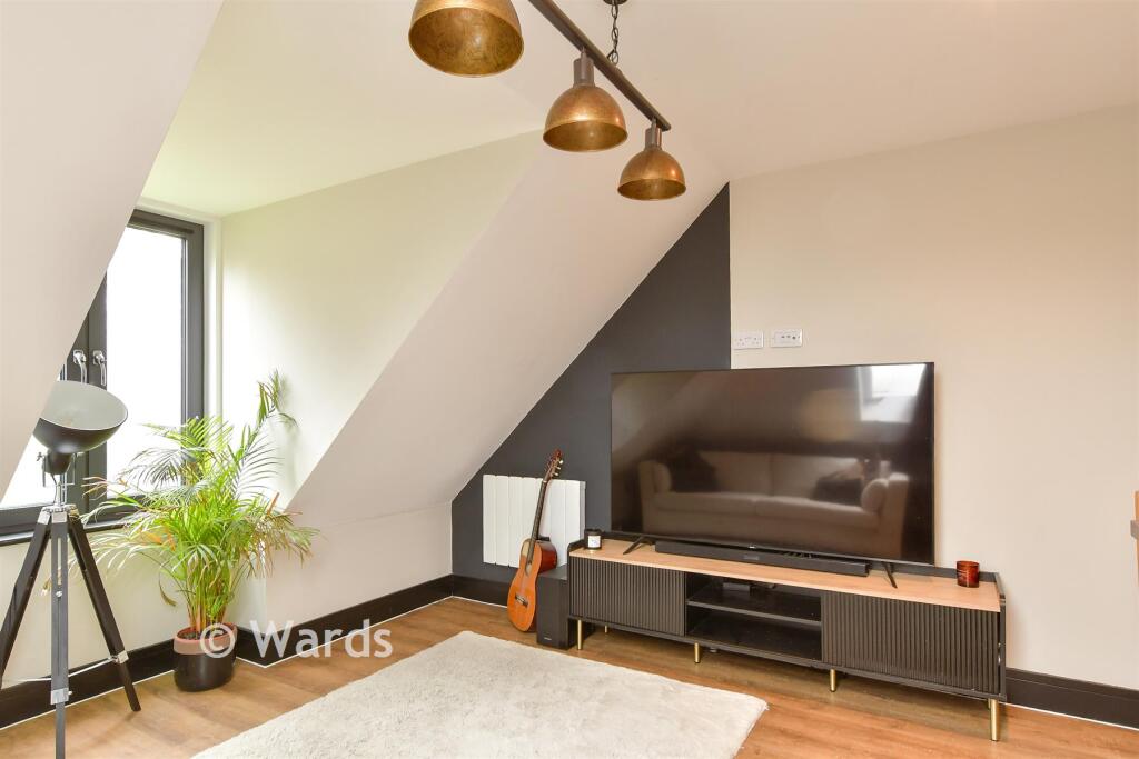 Main image of property: North Ash Road, New Ash Green, Longfield, Kent