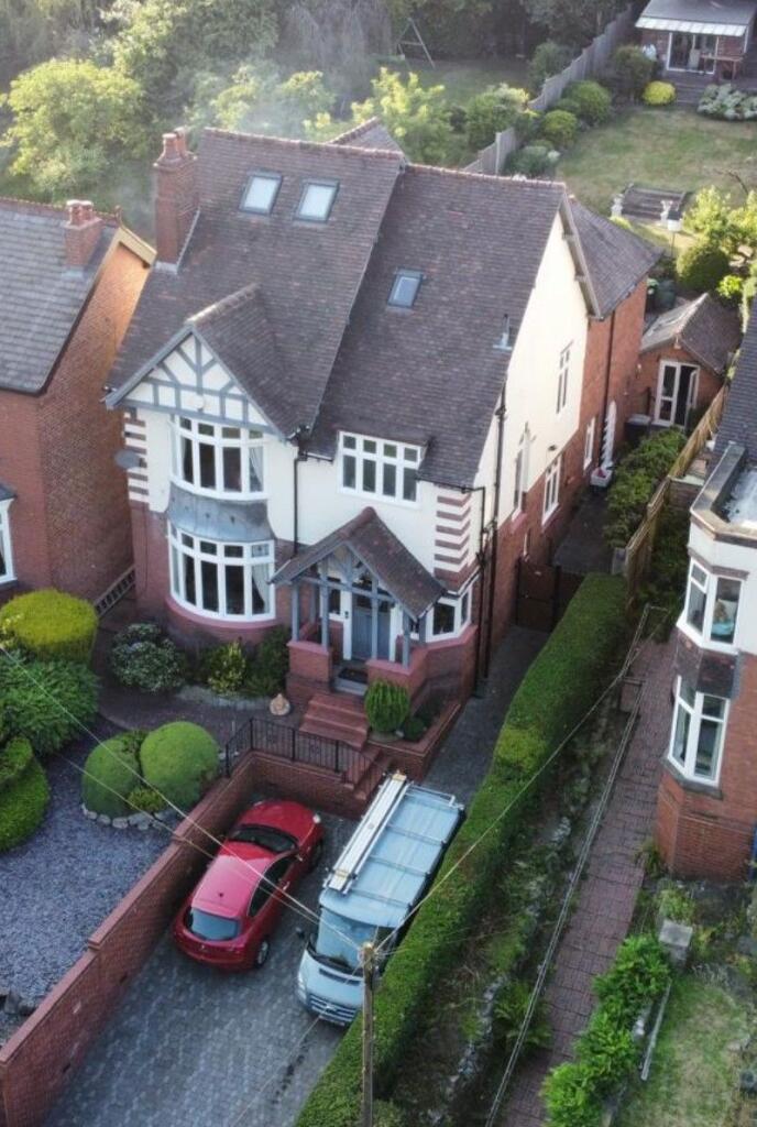 House in Sandwell, West Midlands - View 3