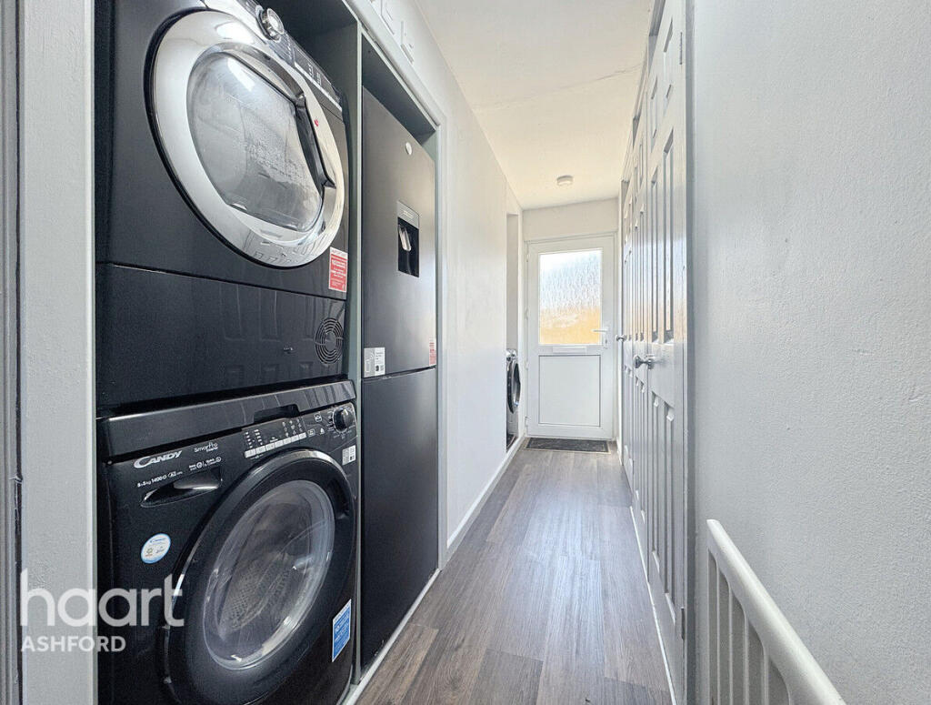 Main image of property: Brenchley Close, Ashford