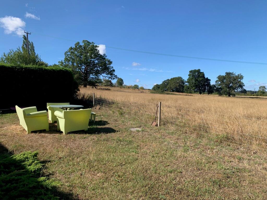 Flint Cottage, Essendon, AL9 photo 5