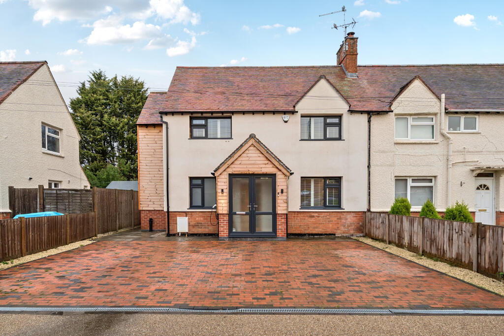 Main image of property: Warwick Road, Wellesbourne, CV35