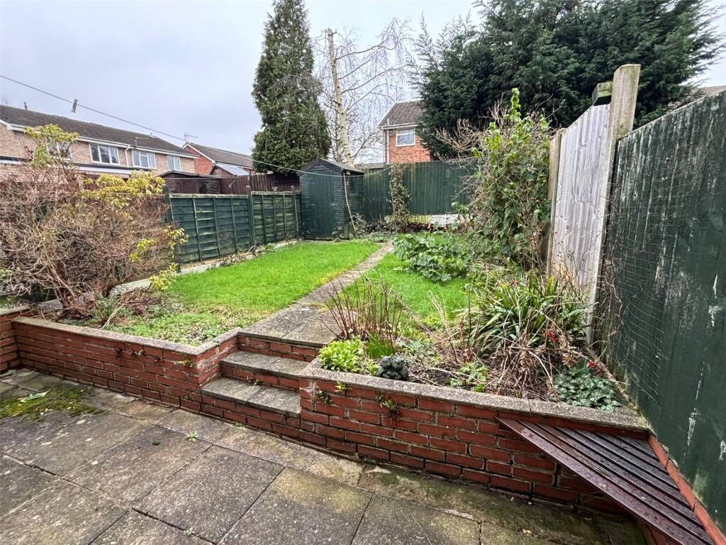 Walker Crescent, St. Georges, Telford, Shropshire, TF2 photo 4