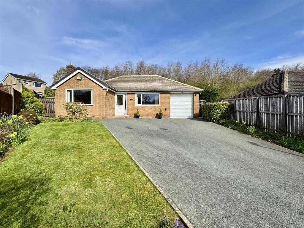 Main image of property: Quarry Hill, Waterloo, Huddersfield, HD5 8RQ