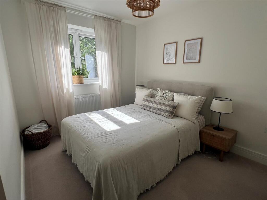 Apartment in Reading - More