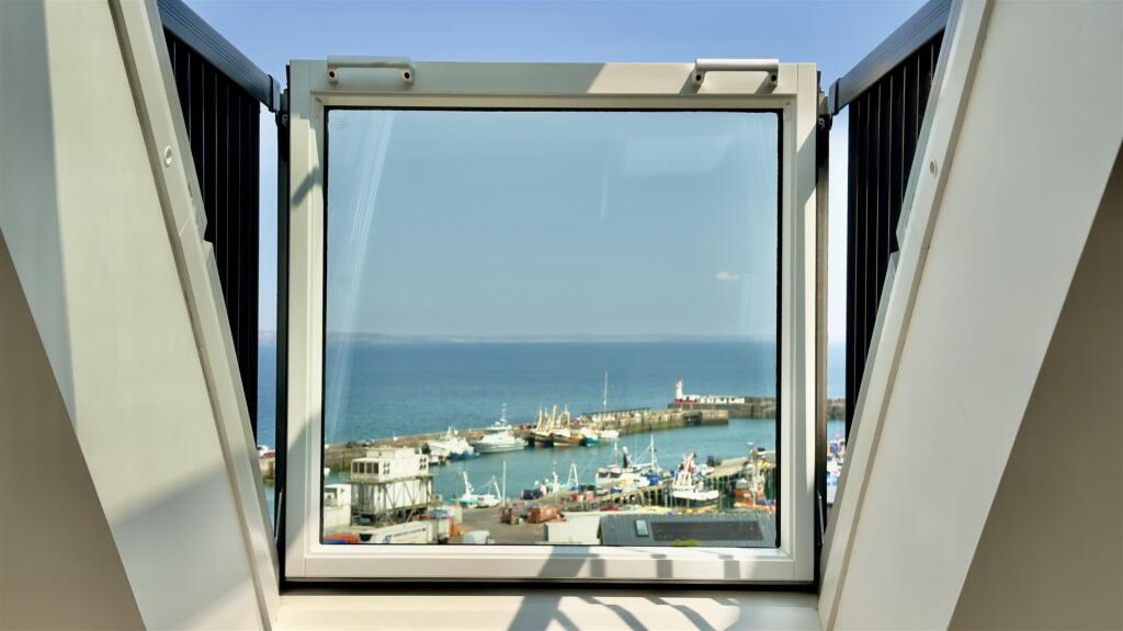 House in Truro - View 4