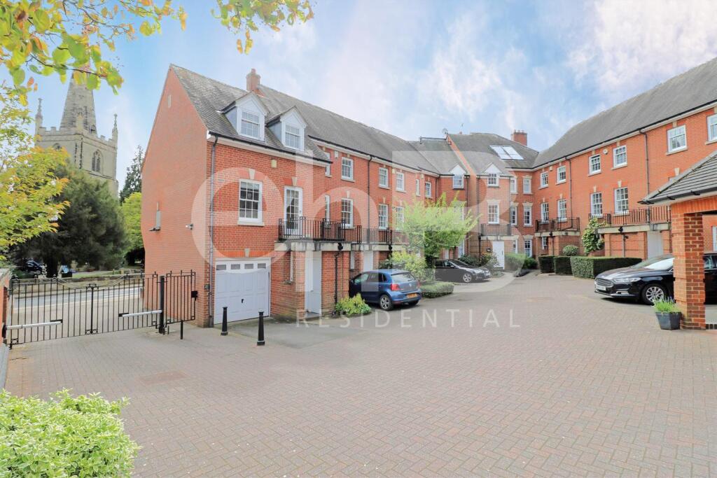 3-bed flat on St. Nicholas Church Street, Warwick, £395,000