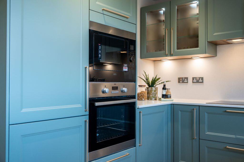 House in East Calder, Calderwood - More