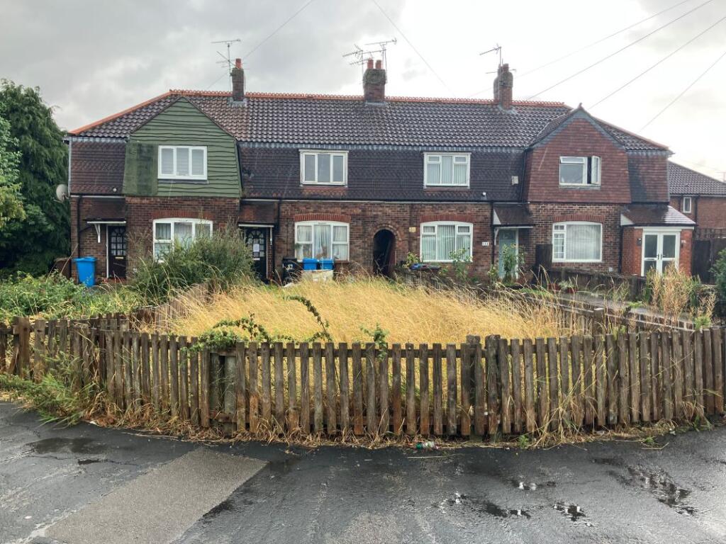 Main image of property: 53 Ellerburn Avenue, Kingston upon Hull, HU6 8ER
