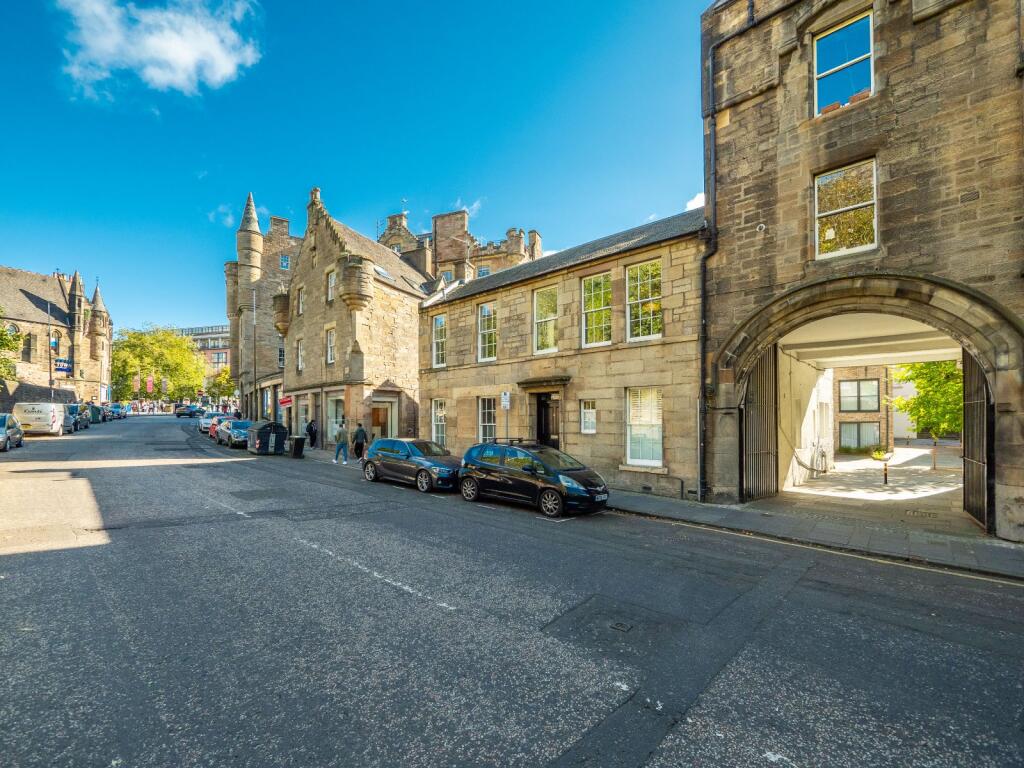 Main image of property: 2/2 King's Stables Road, Edinburgh, EH1