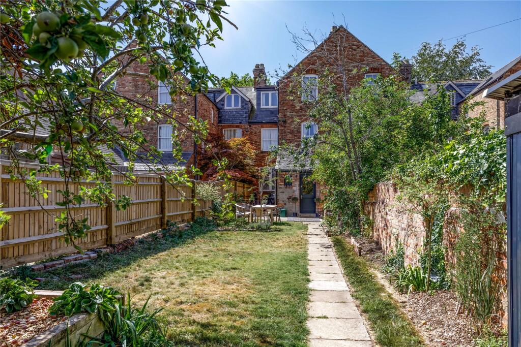 Main image of property: Banbury Road, Oxford, Oxfordshire, OX2