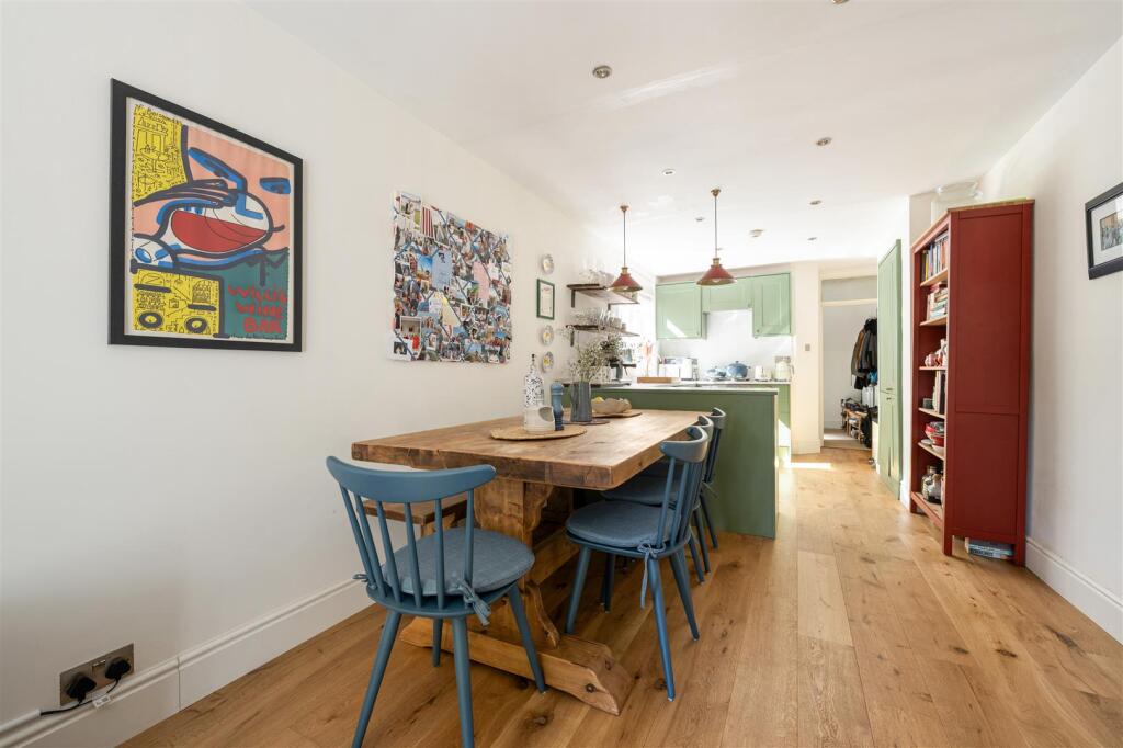 Apartment in London, Leyton - View 3