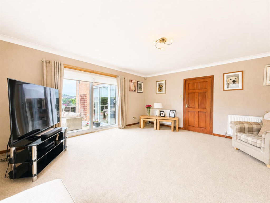House in Crossford, Braehead House - More