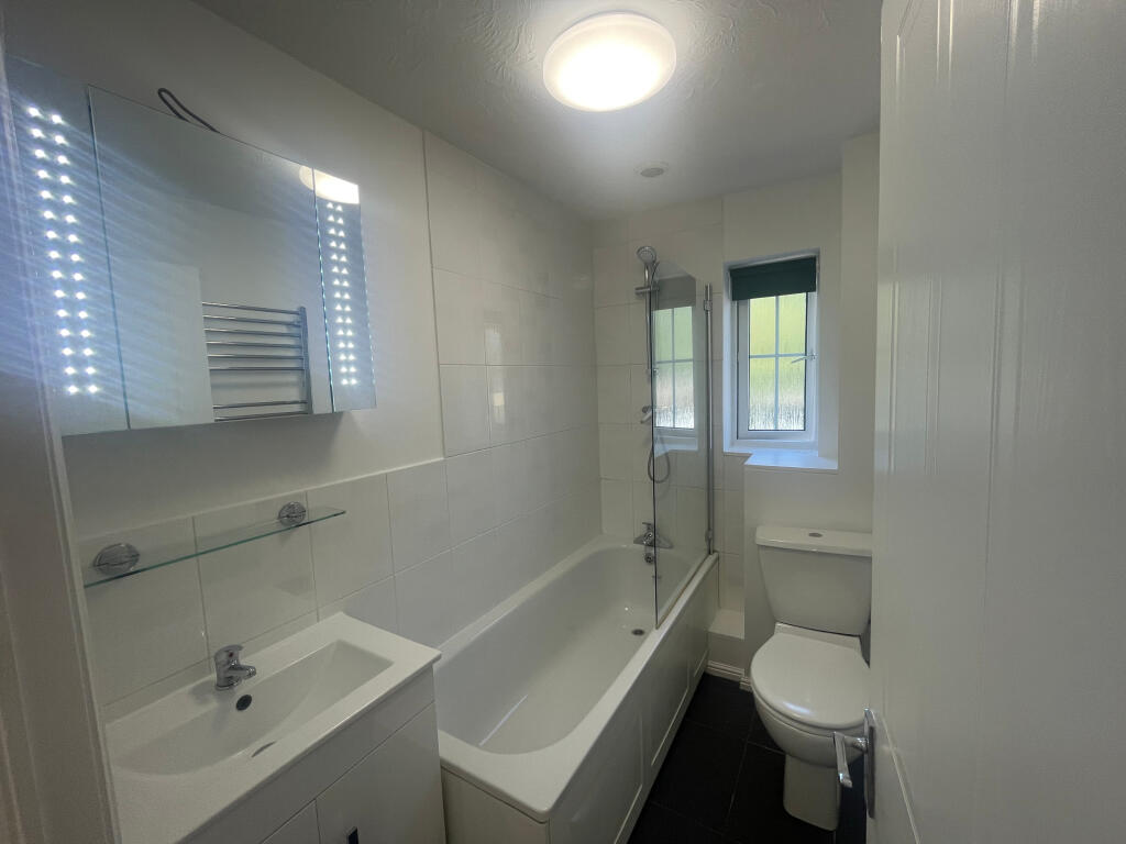 House in Test Valley, Andover - View 4