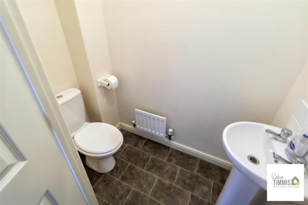 House in Stoke-on-Trent - View 5