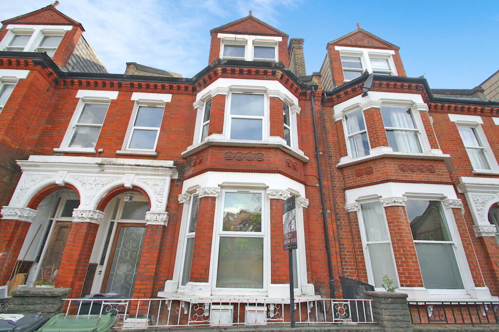 Apartment in London - View 3